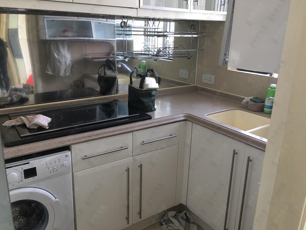 Unit Interior-Kitchen