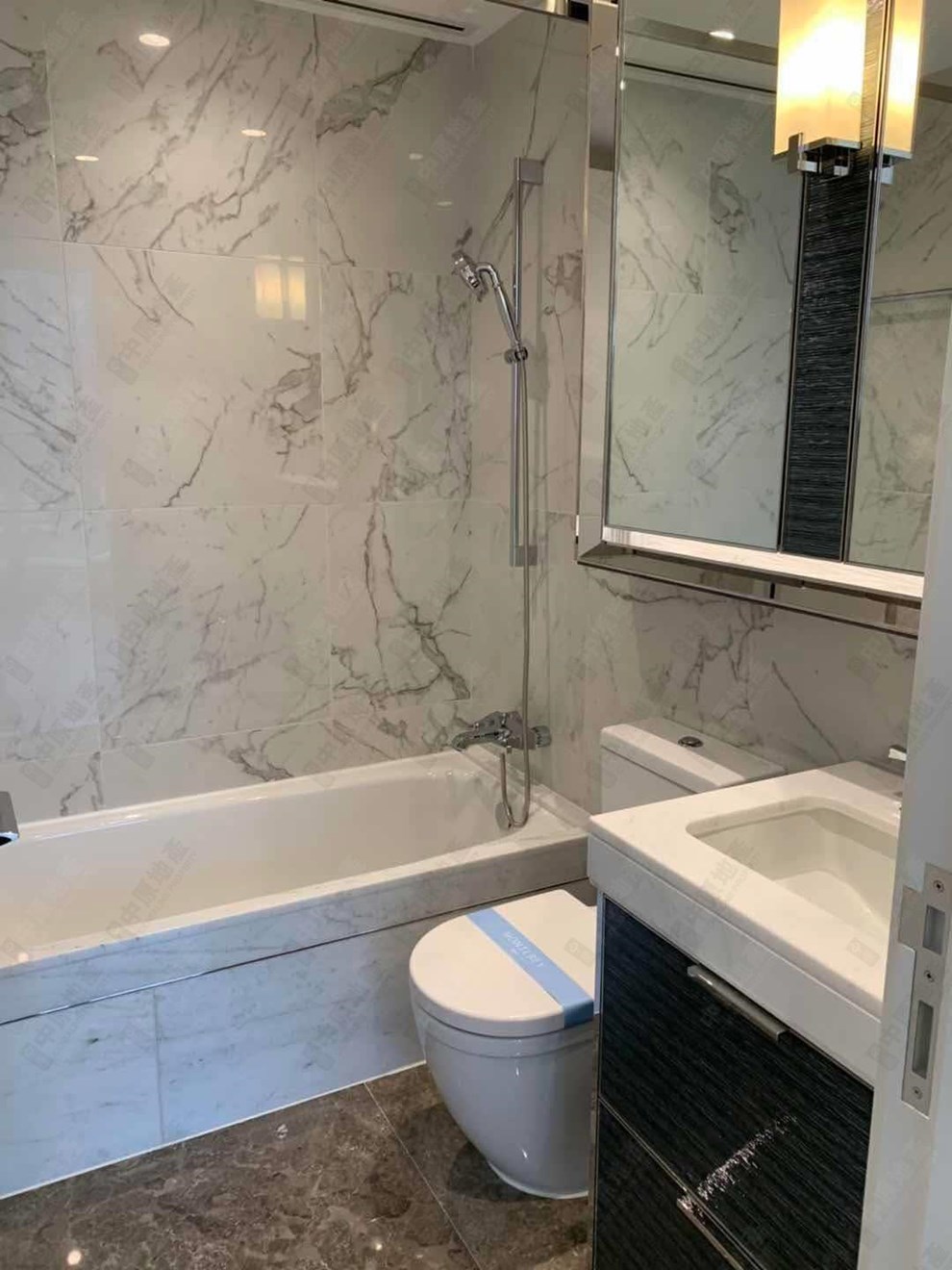 Unit Interior-Bathroom