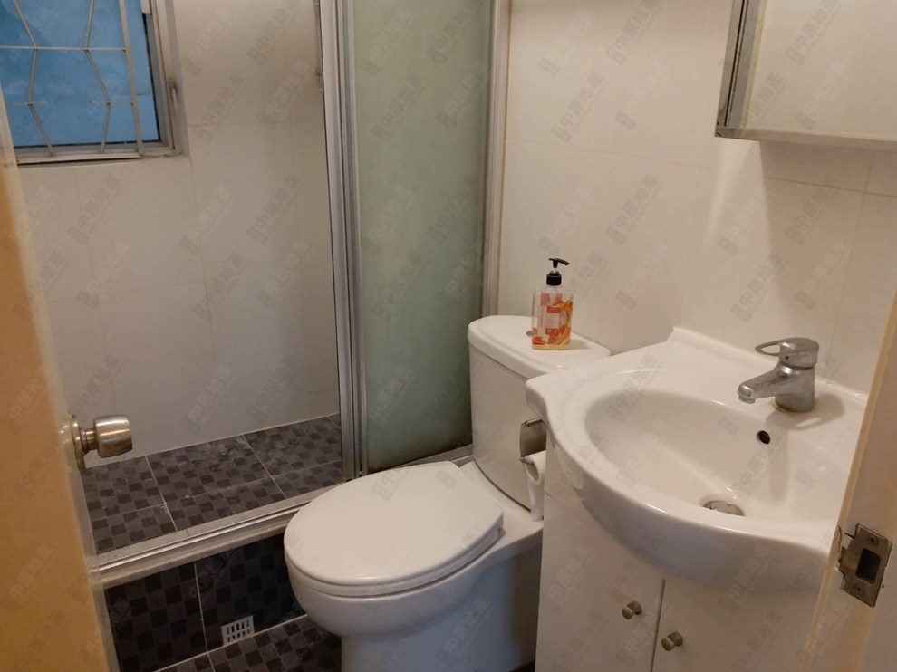 Unit Interior-Bathroom