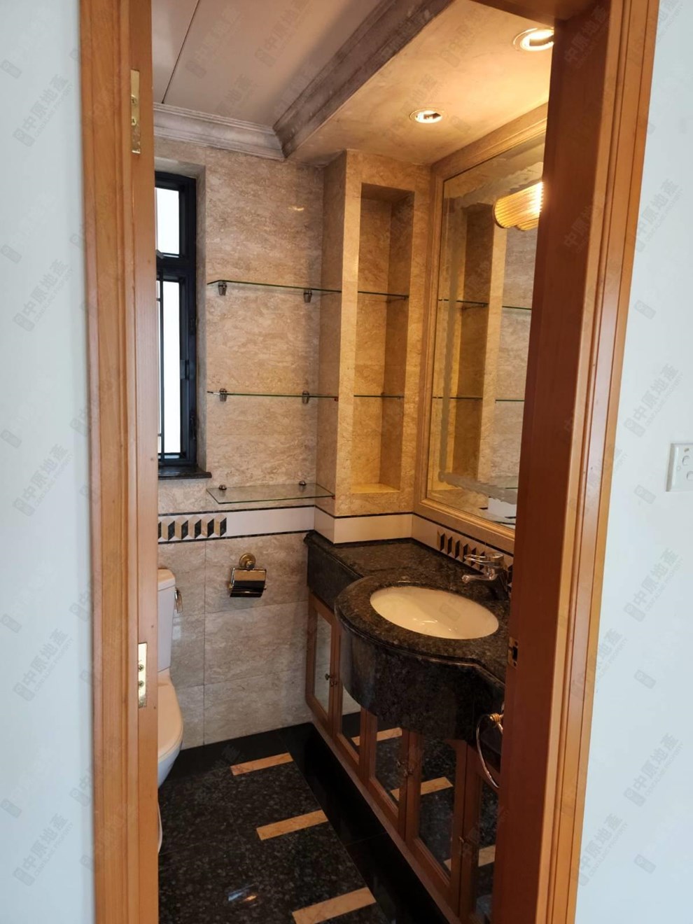 Unit Interior-Bathroom