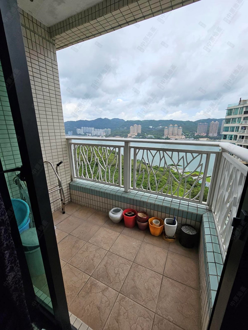 Unit Exterior-Balcony