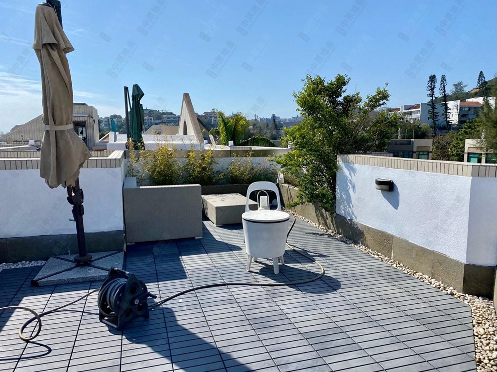 Unit Exterior-Roof
