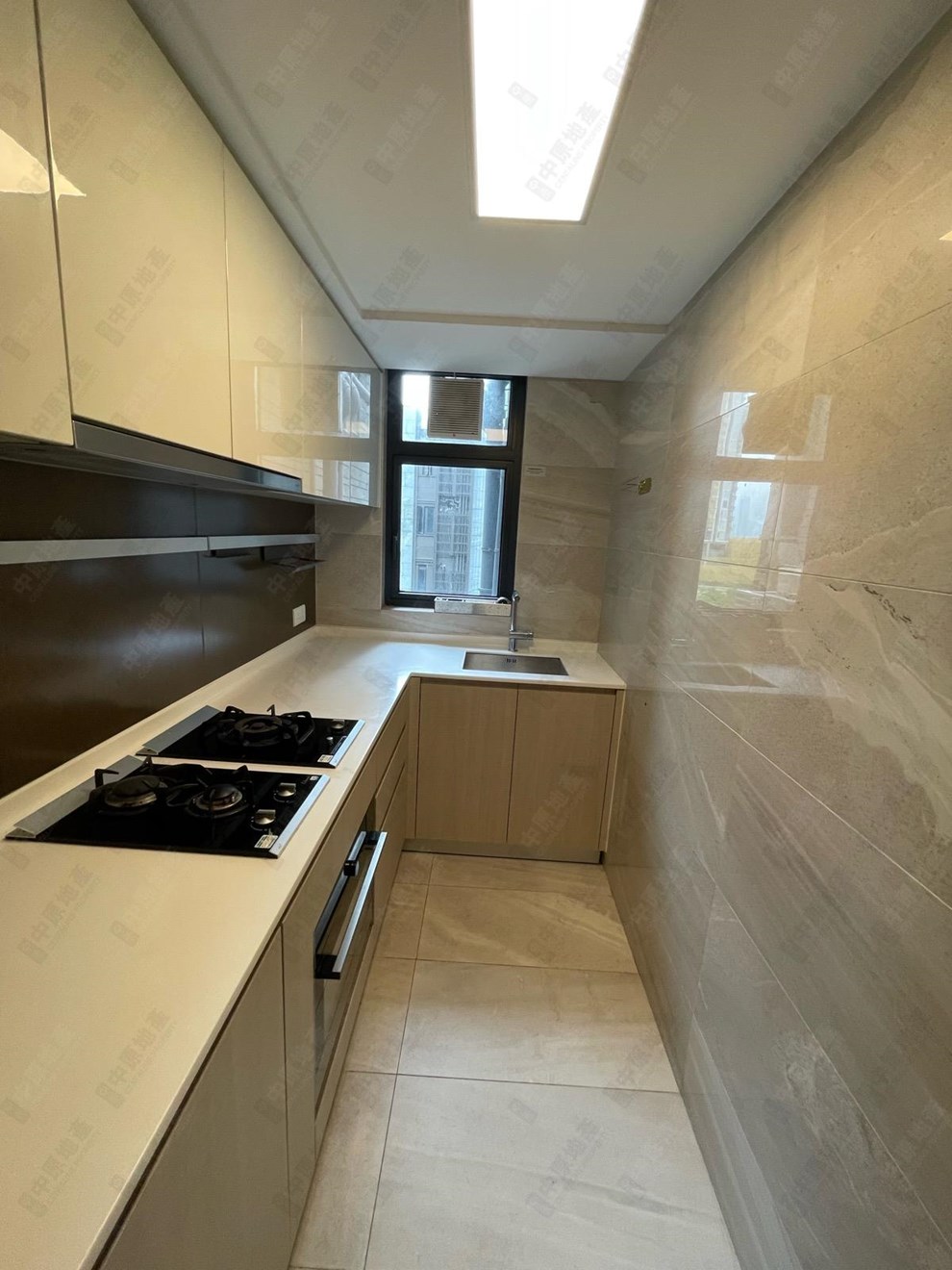 Unit Interior-Kitchen