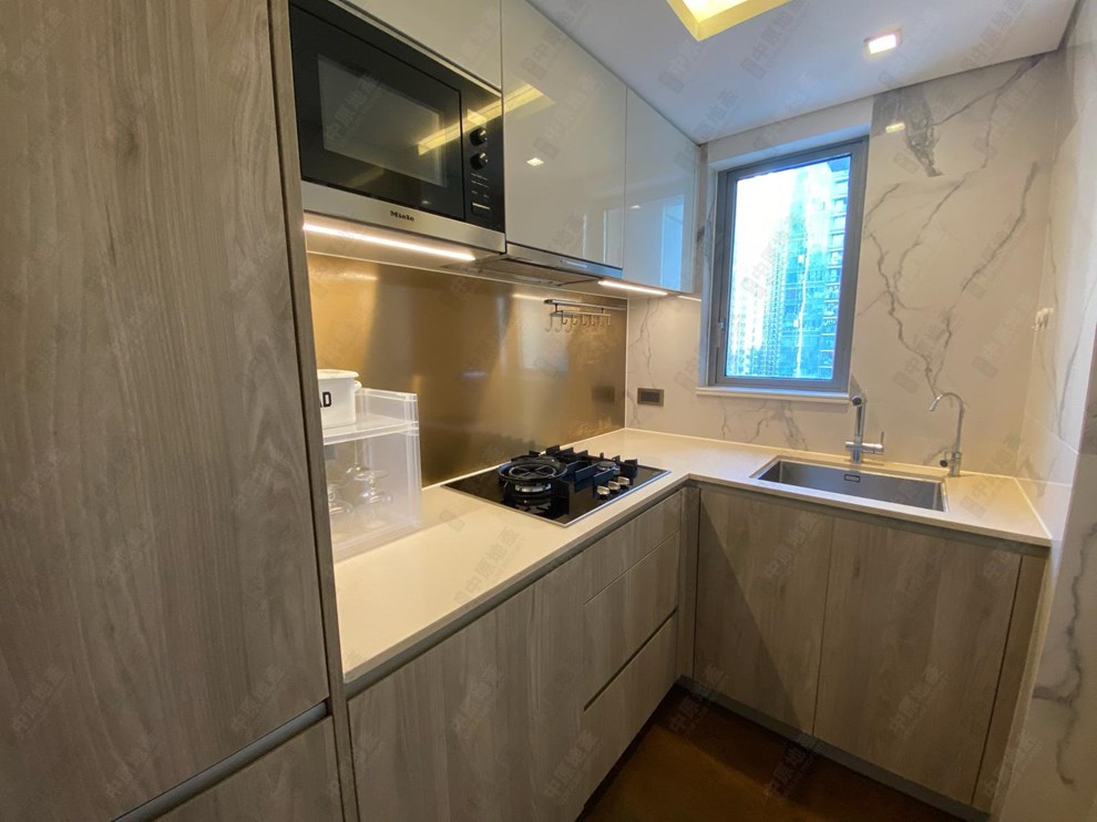 Unit Interior-Kitchen