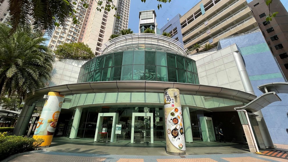 Nearby Environment-Shopping Mall