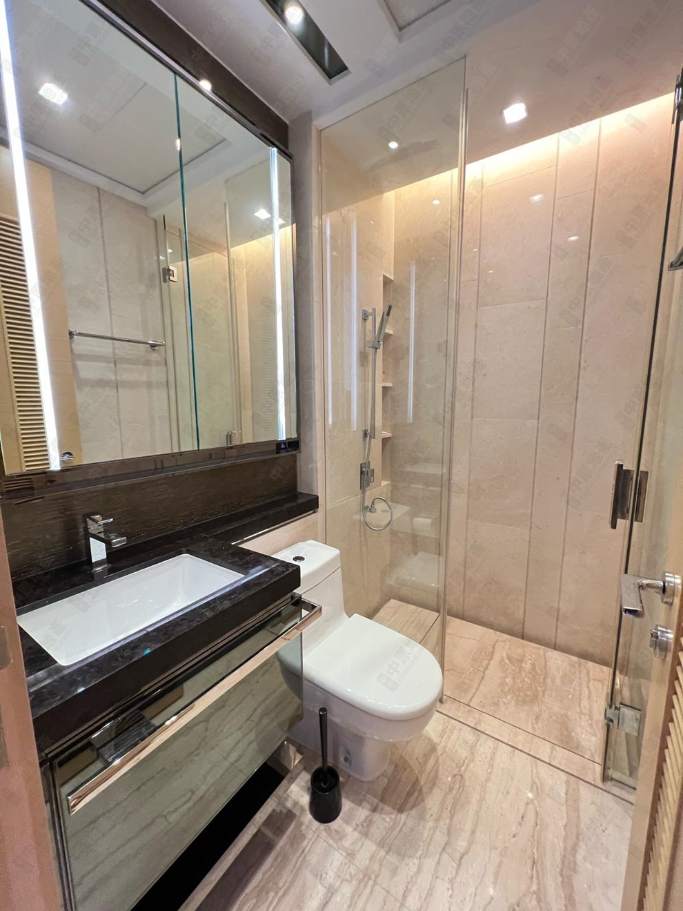 Unit Interior-Bathroom