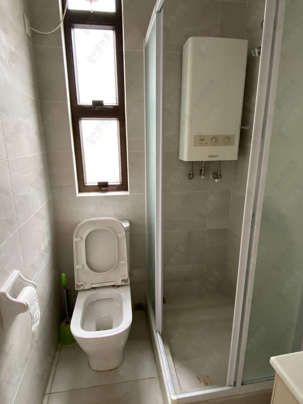 Unit Interior-Washroom