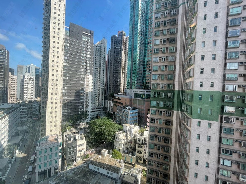 窗外景观-由睡房