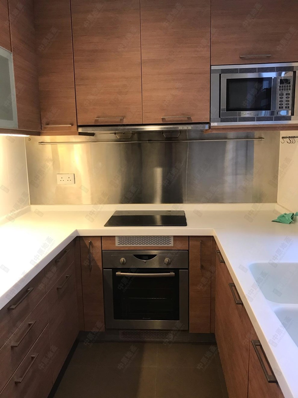 Unit Interior-Kitchen