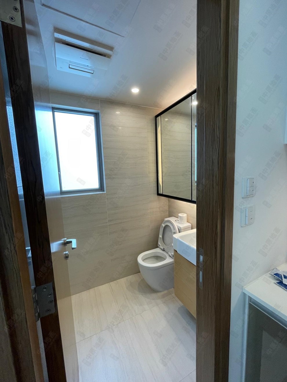 Unit Interior-Bathroom