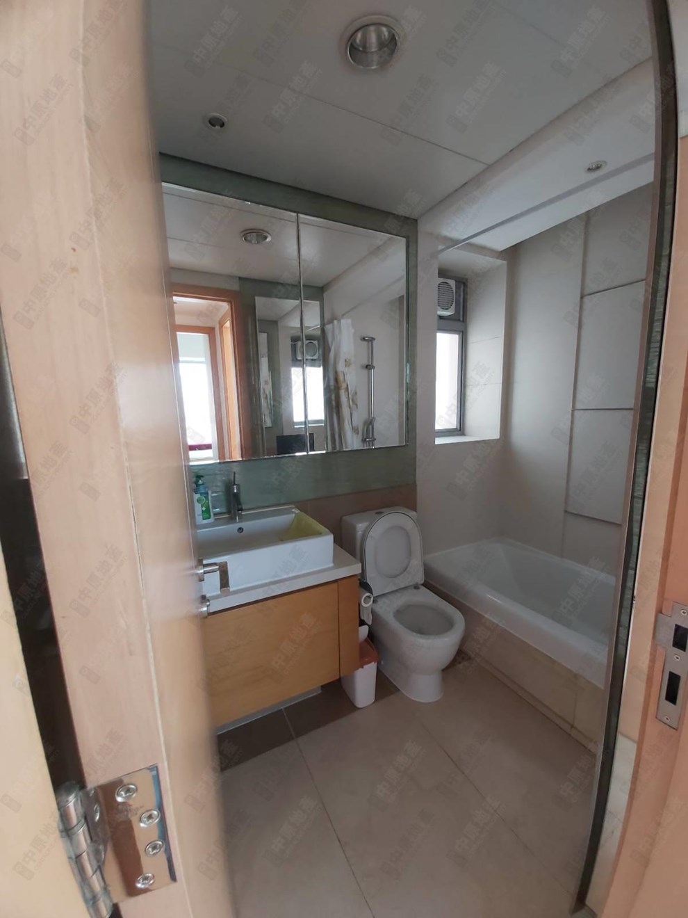 Unit Interior-Bathroom