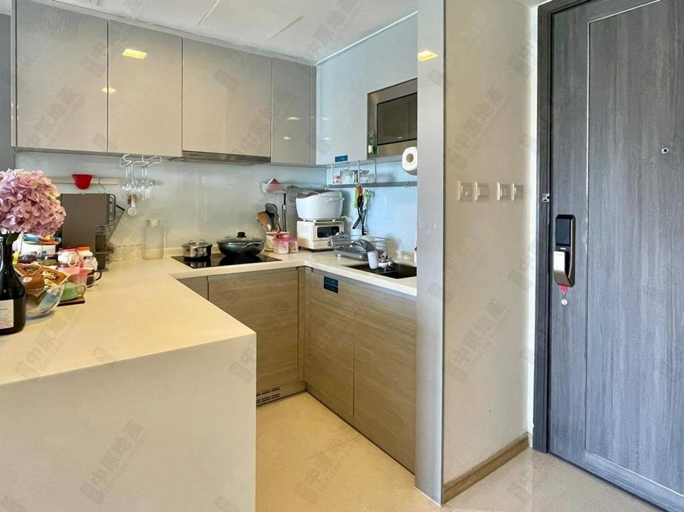 Unit Interior-Kitchen
