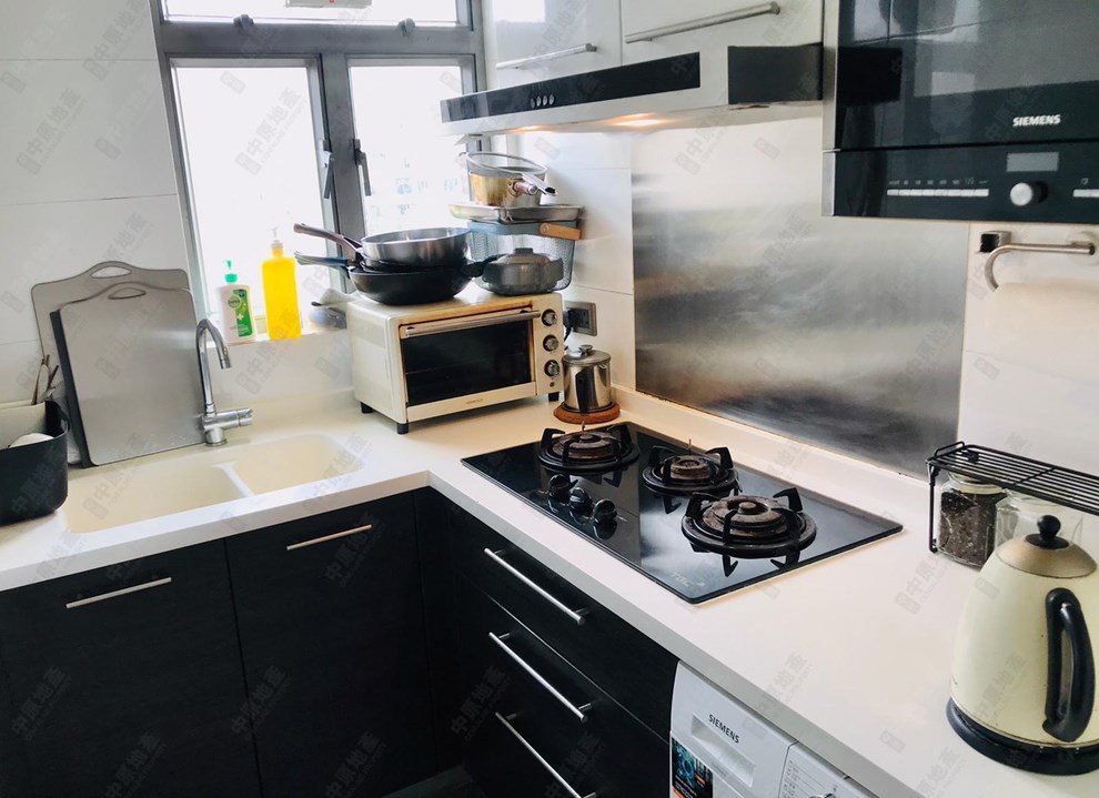 Unit Interior-Kitchen