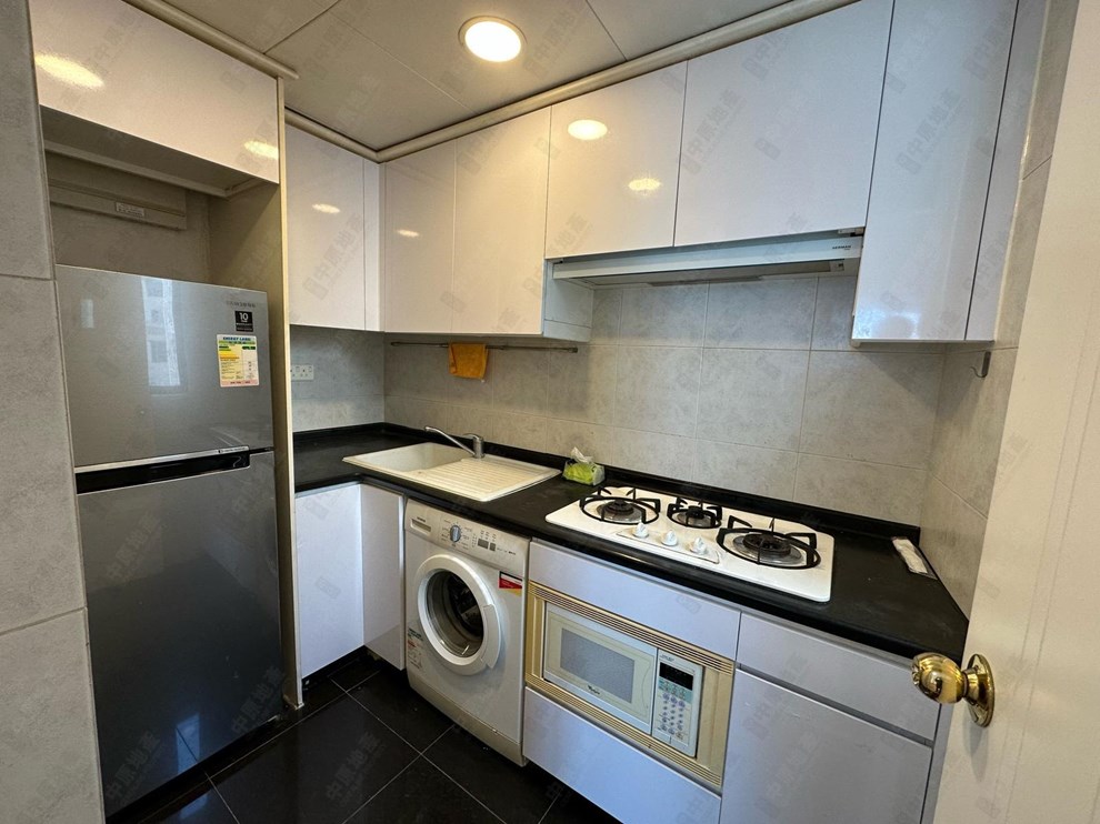 Unit Interior-Kitchen