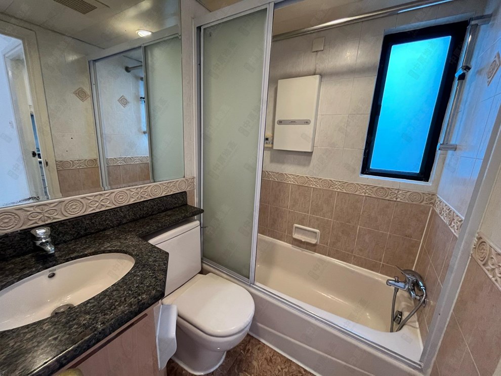 Unit Interior-Bathroom