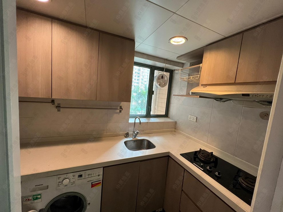 Unit Interior-Kitchen