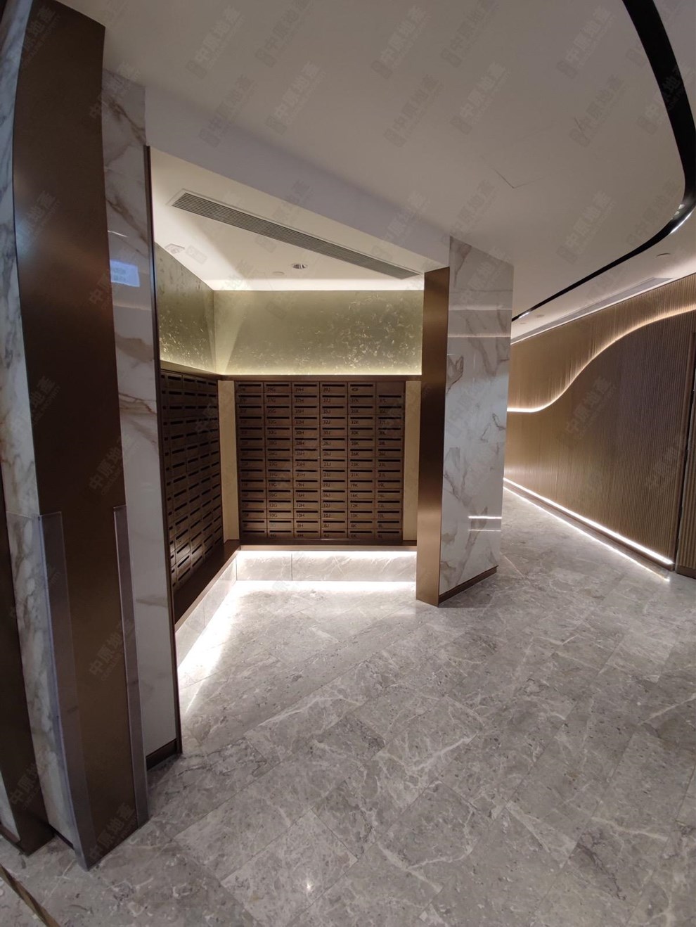 Building-Lobby
