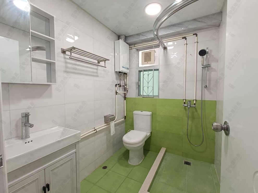 Unit Interior-Bathroom