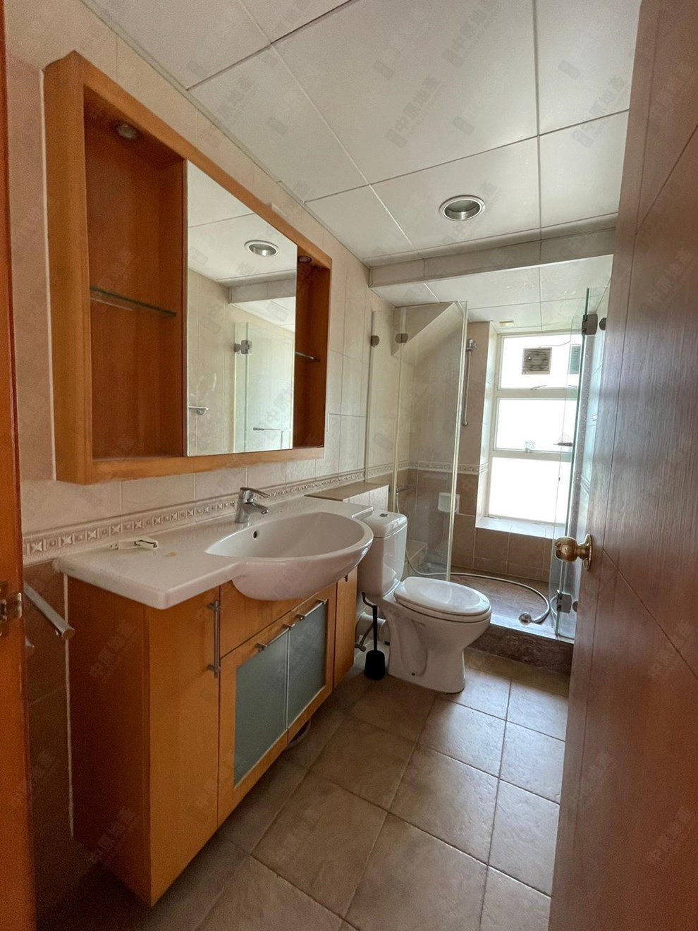 Unit Interior-Washroom