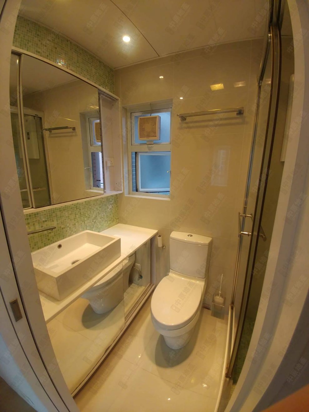 Unit Interior-Bathroom