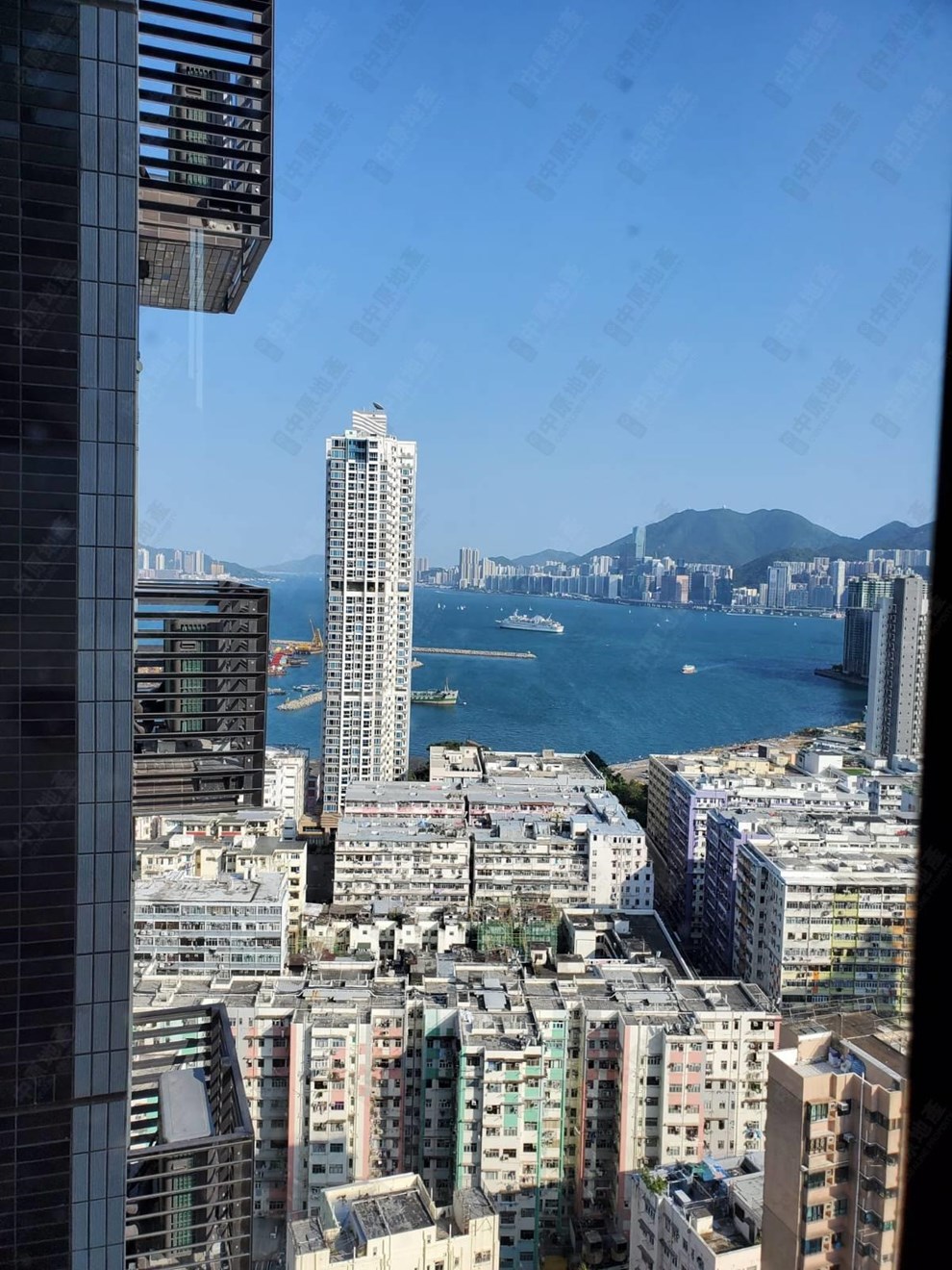 窗外景观-由饭厅