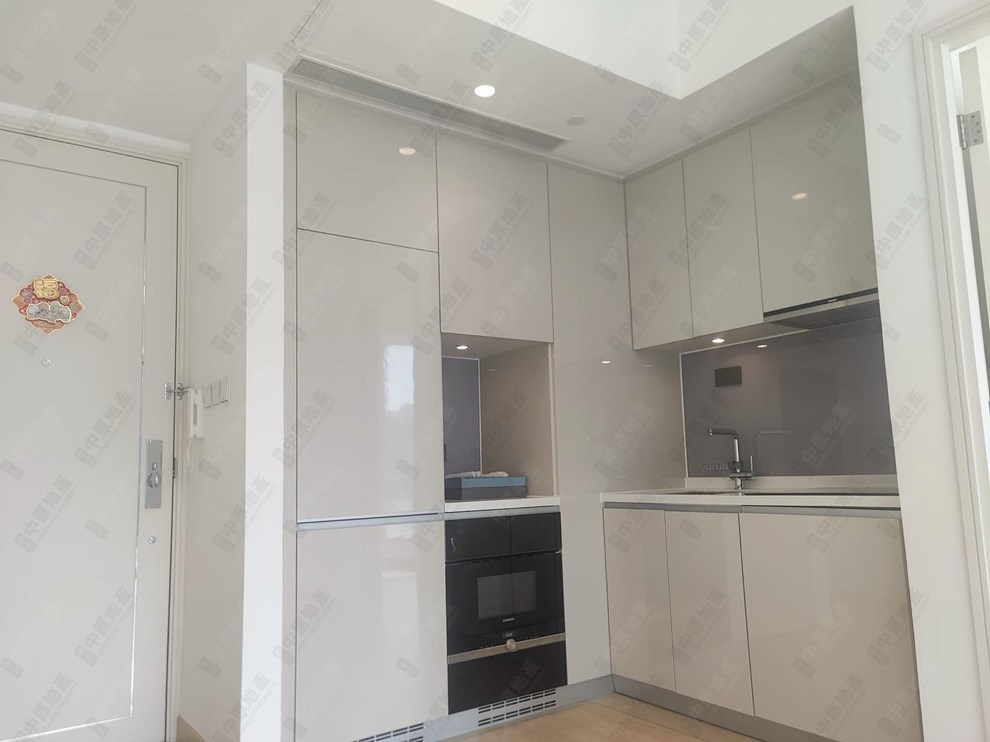 Unit Interior-Kitchen