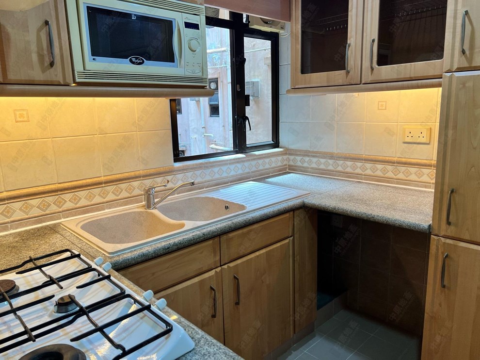 Unit Interior-Kitchen