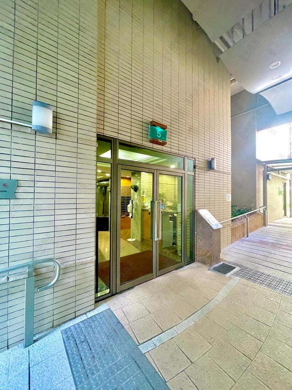 Building-Entrance