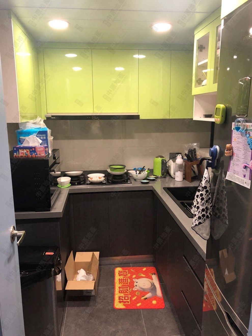 Unit Interior-Kitchen