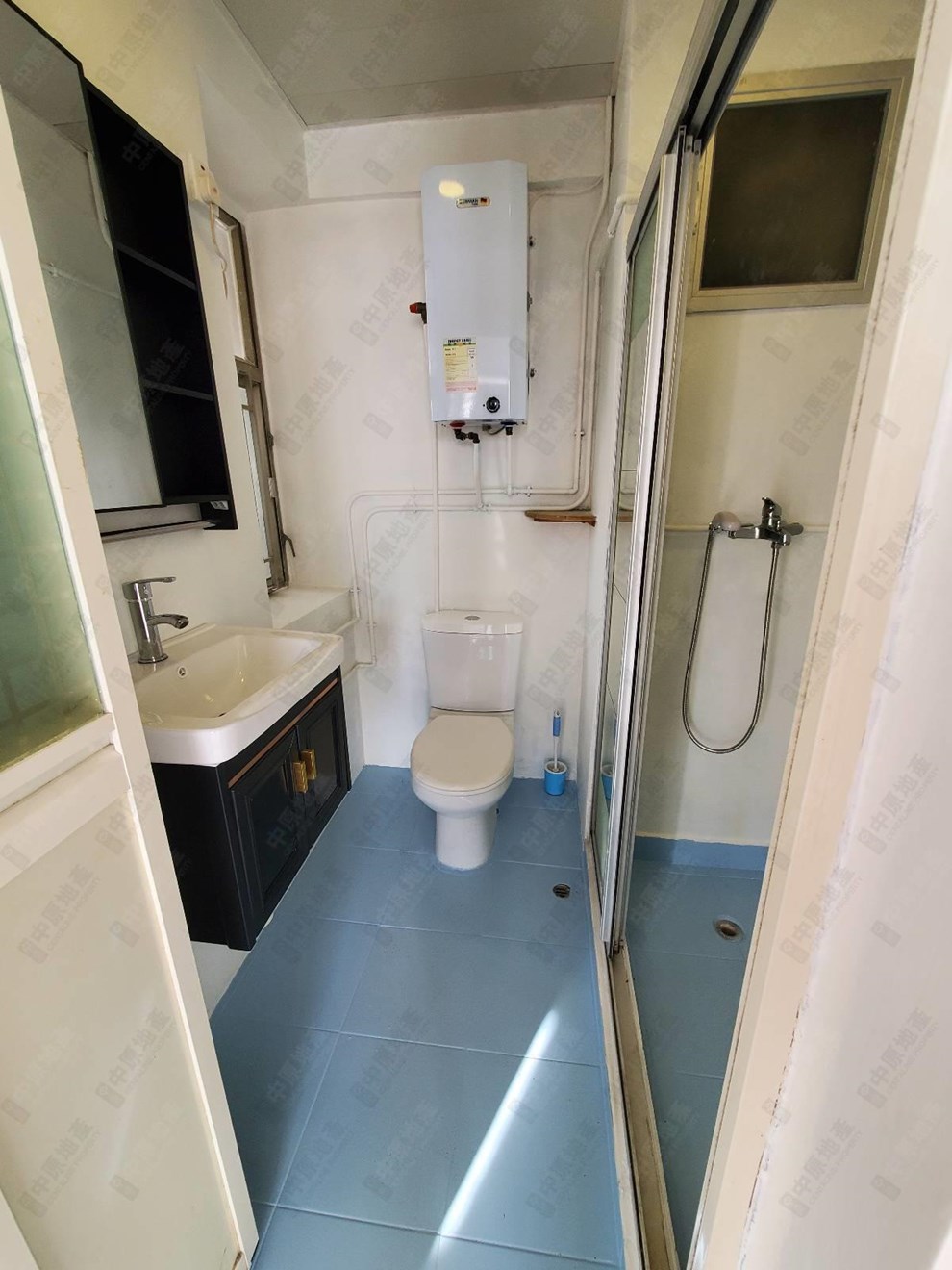 Unit Interior-Bathroom