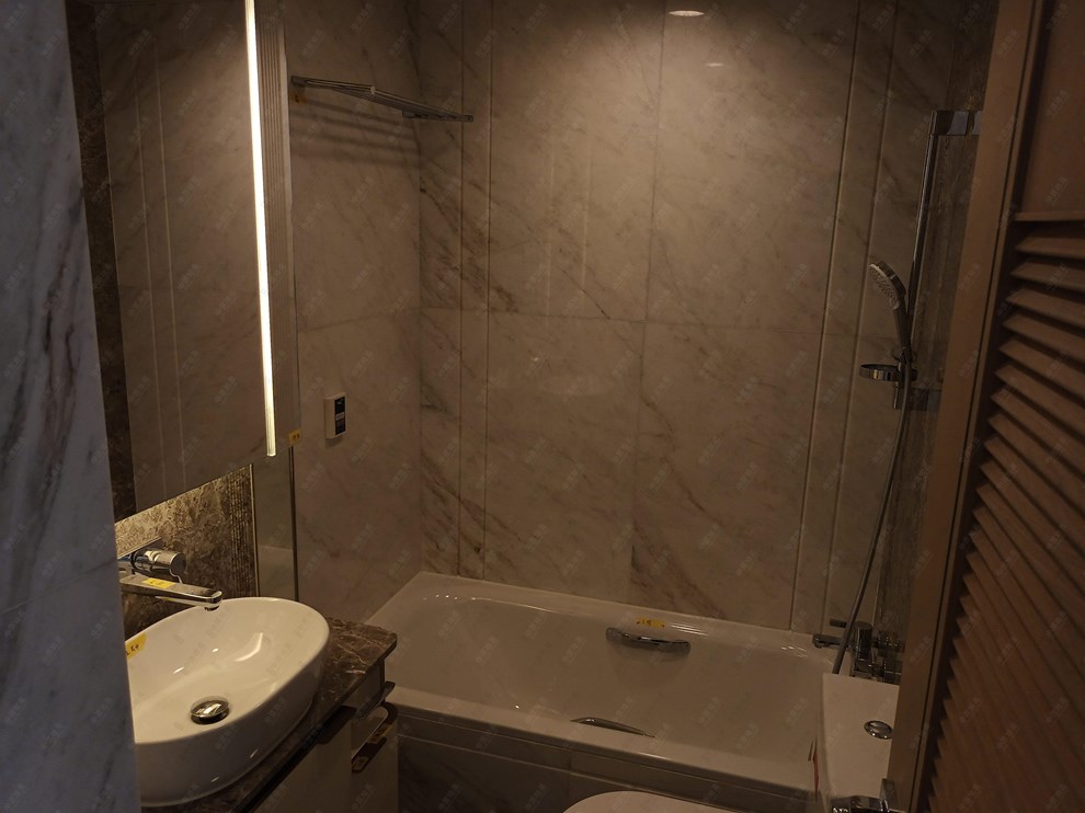 Unit Interior-Washroom