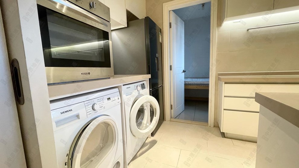 Unit Interior-Kitchen