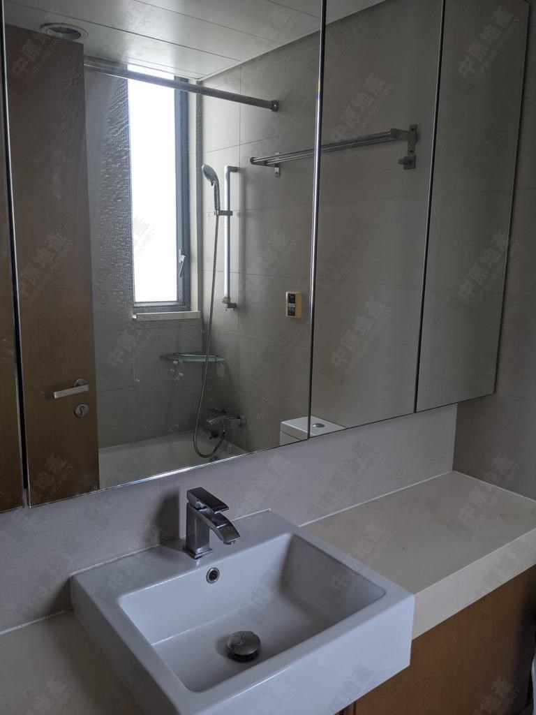 Unit Interior-Bathroom