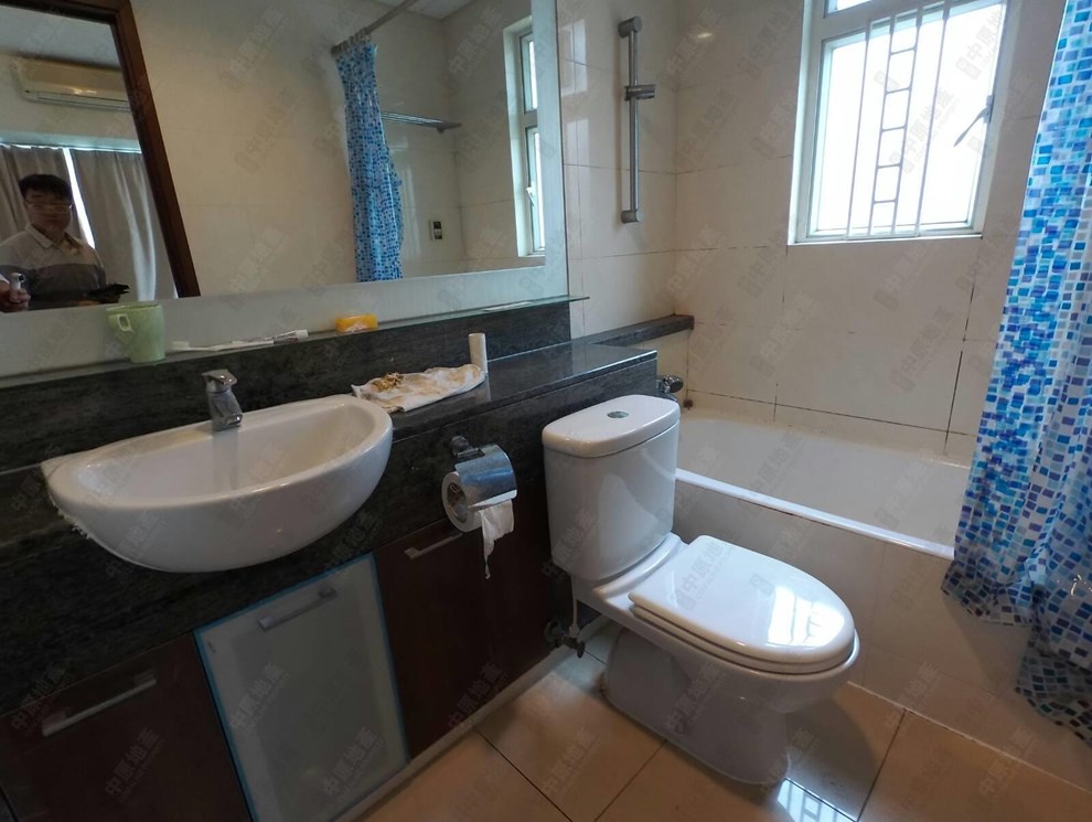 Unit Interior-Master Bathroom