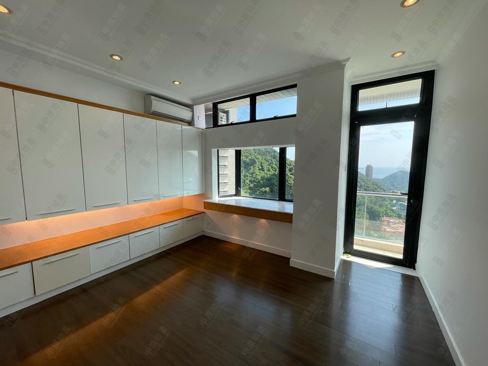 Unit Interior-Bedroom