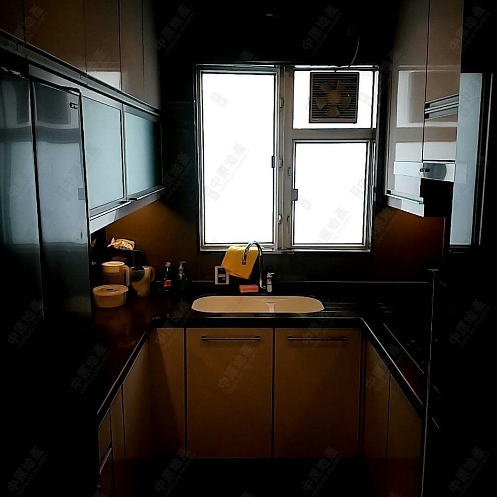 Unit Interior-Kitchen