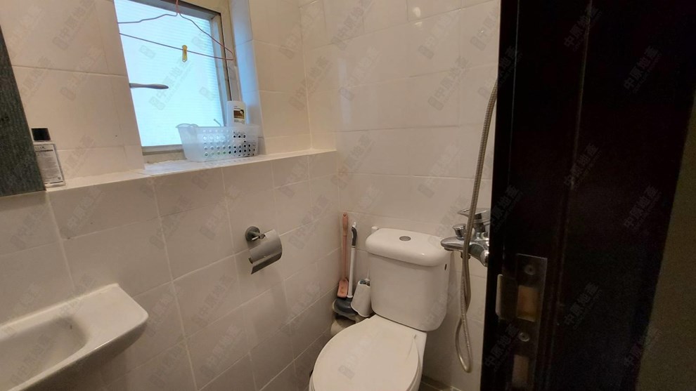 Unit Interior-Maid Toilet