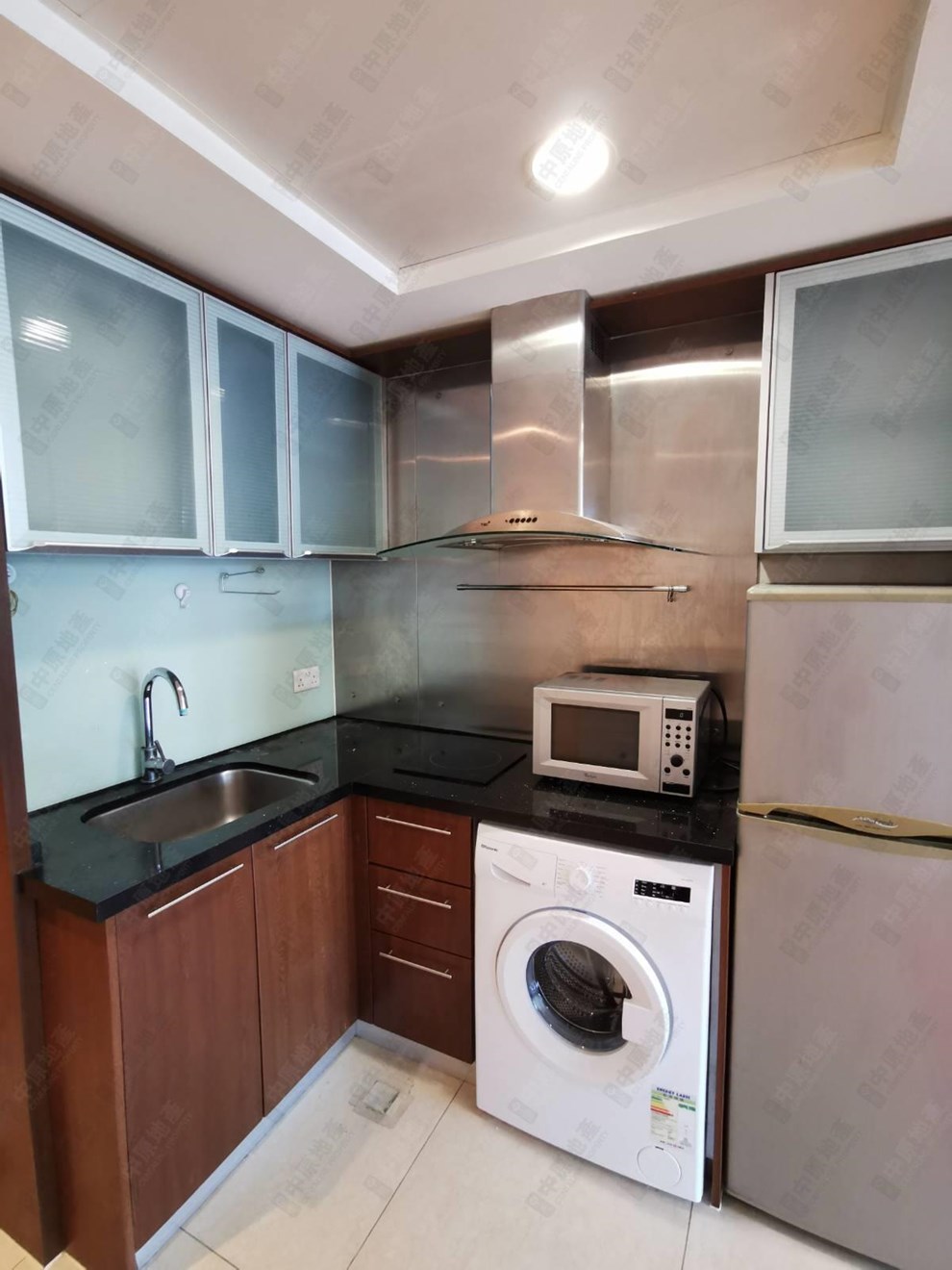 Unit Interior-Kitchen