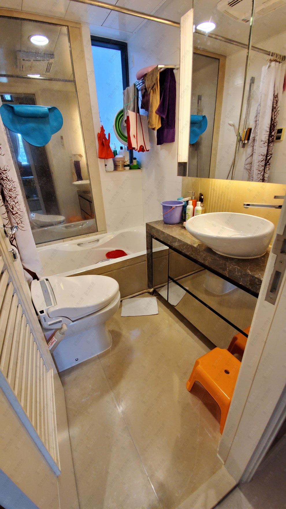 Unit Interior-Bathroom