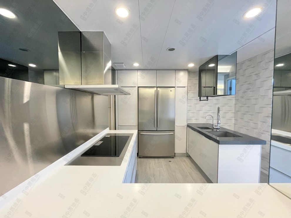 Unit Interior-Kitchen