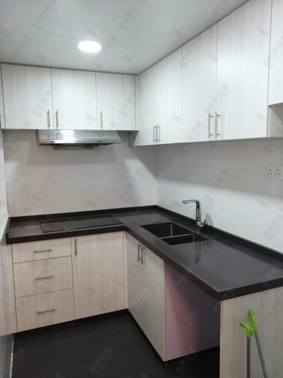 Unit Interior-Kitchen