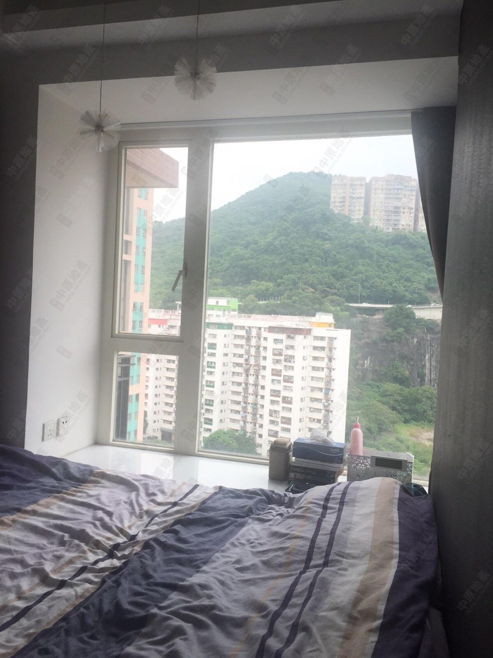 窗外景觀-由睡房
