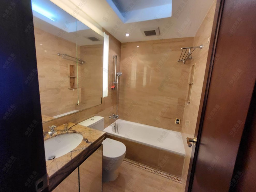 Unit Interior-Bathroom