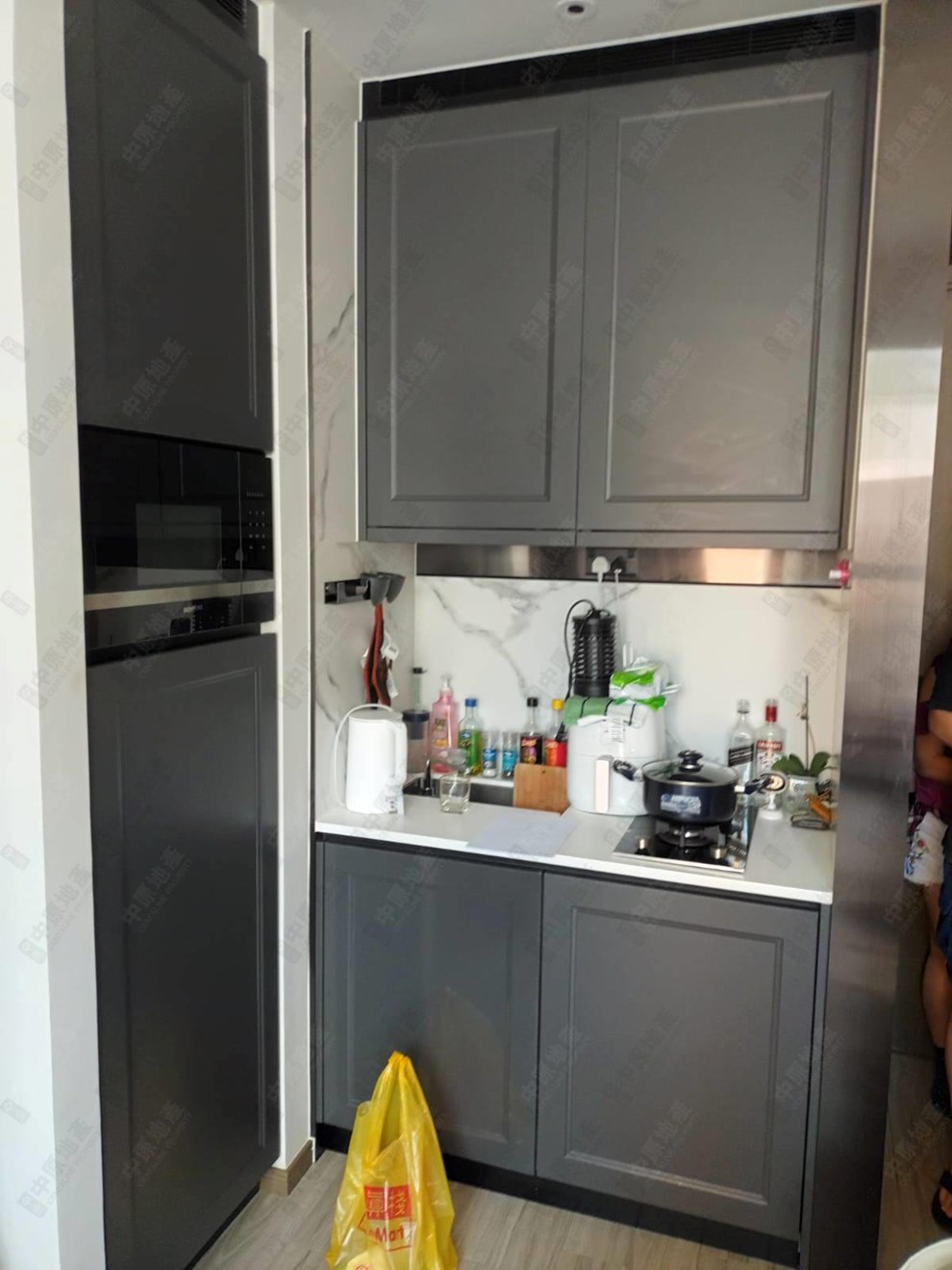 Unit Interior-Kitchen