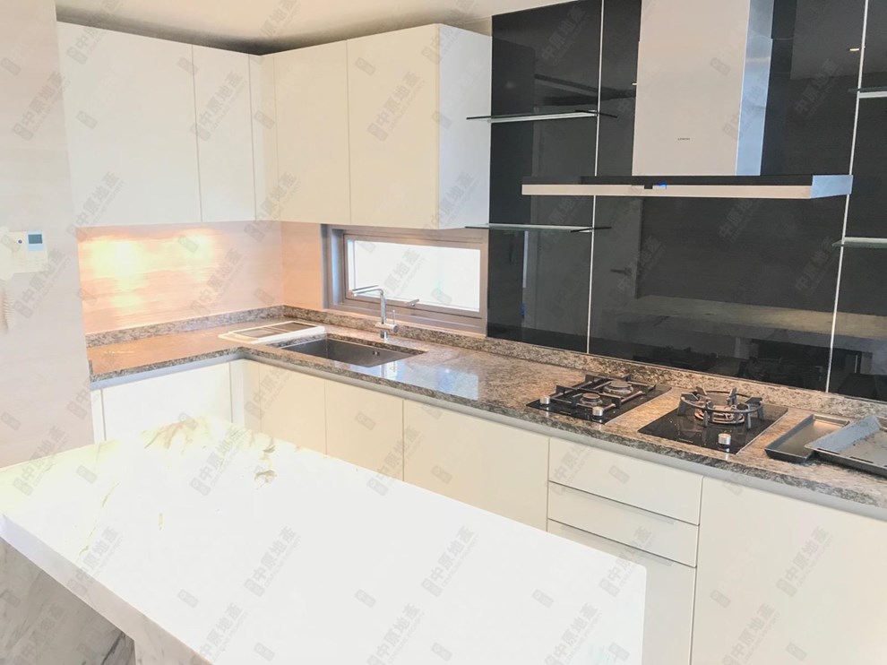 Unit Interior-Kitchen