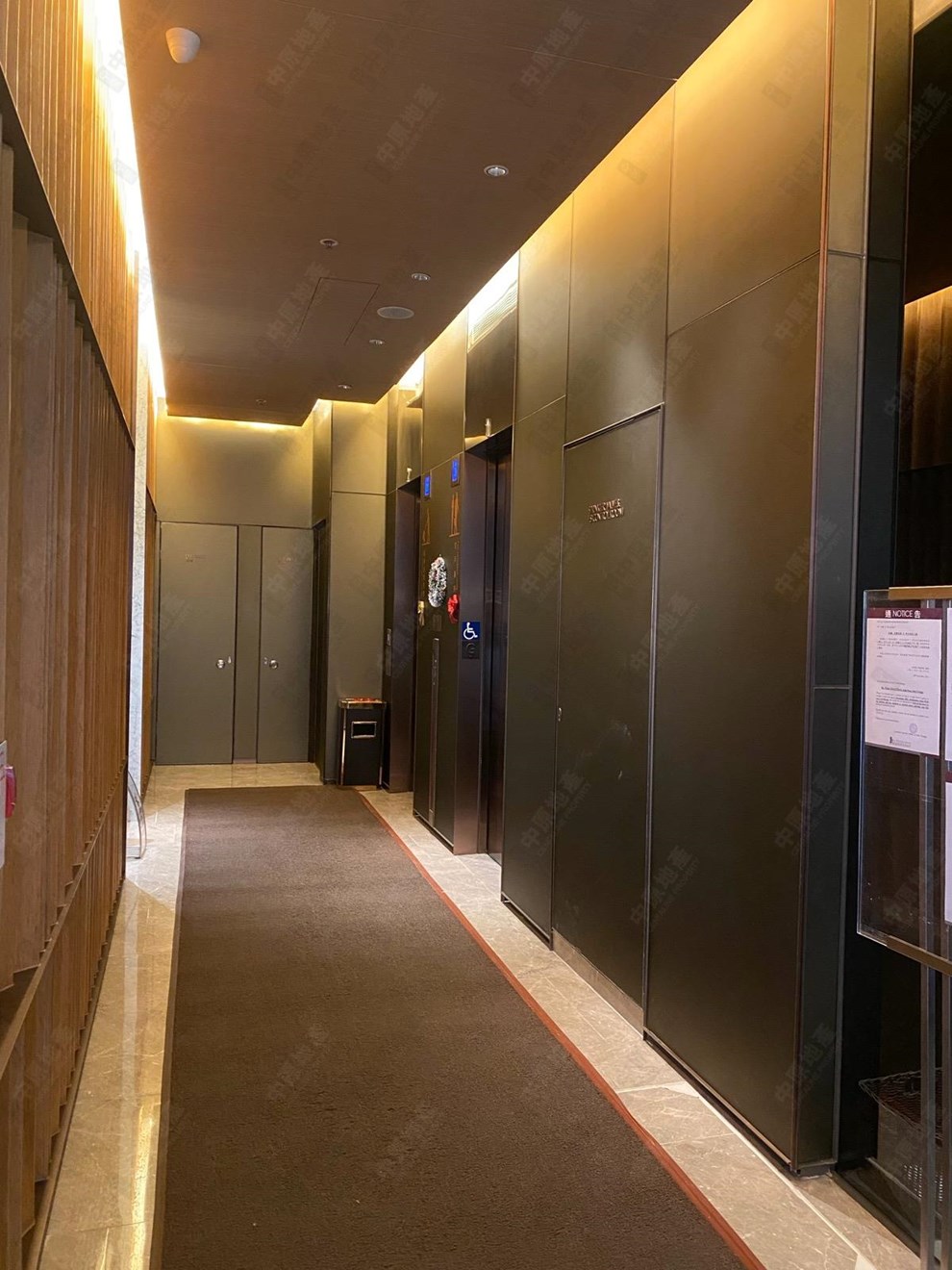 Building-Lobby