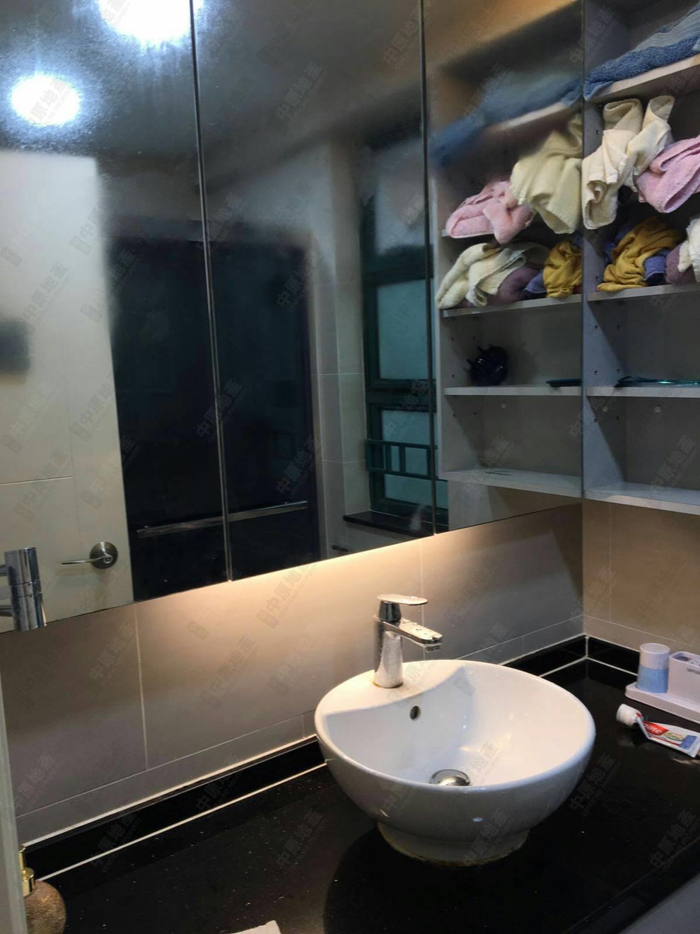 Unit Interior-Bathroom