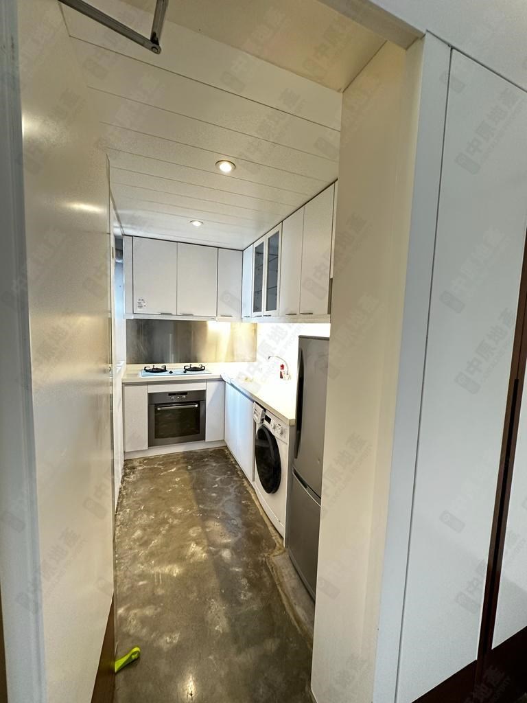Unit Interior-Kitchen