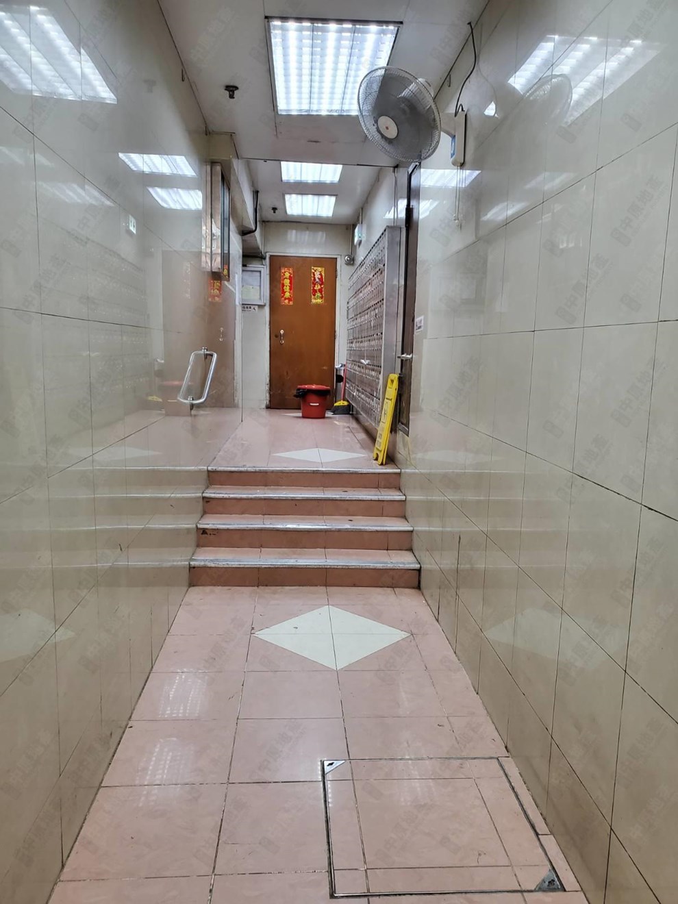 Building-Lobby