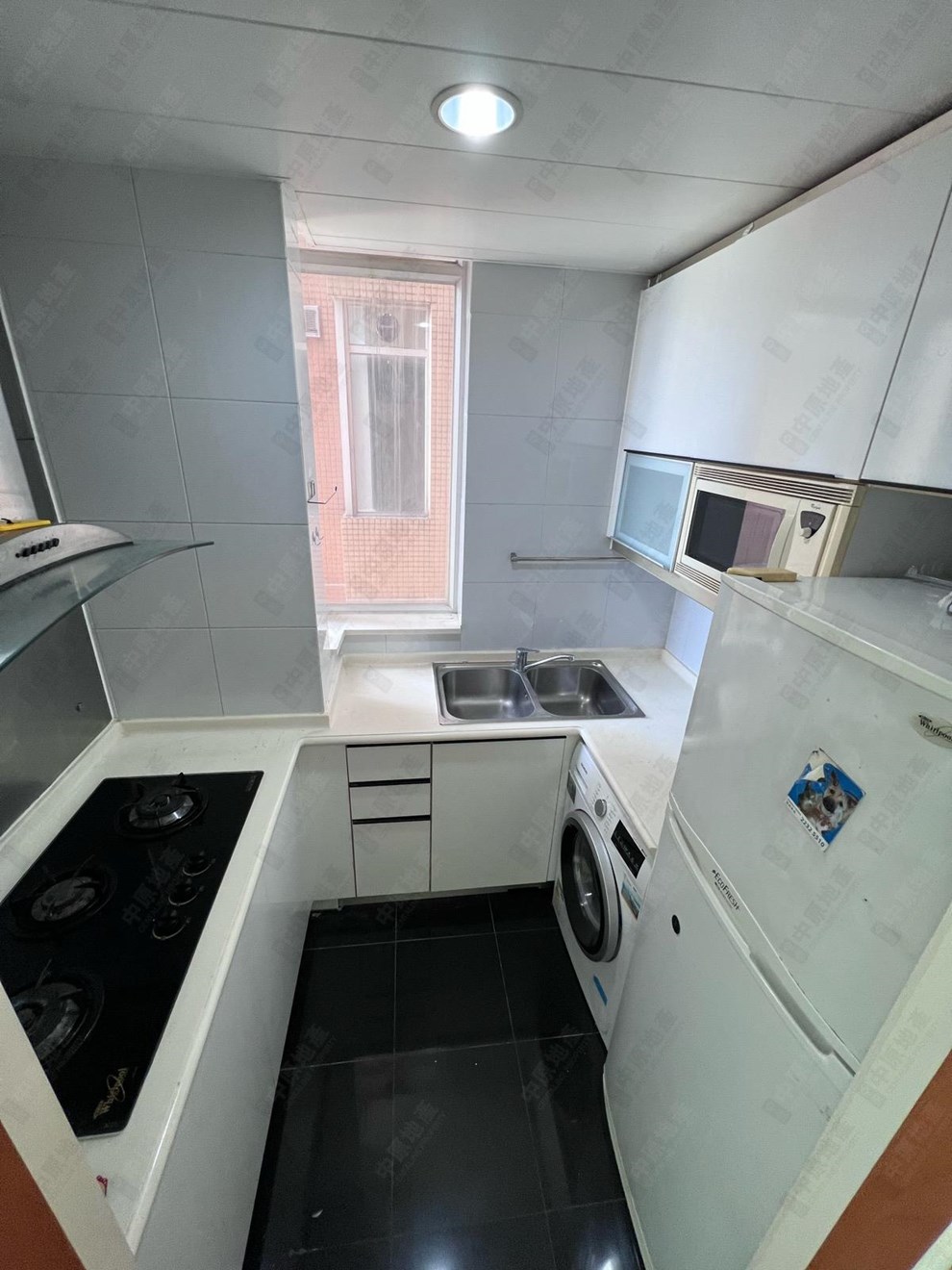 Unit Interior-Kitchen